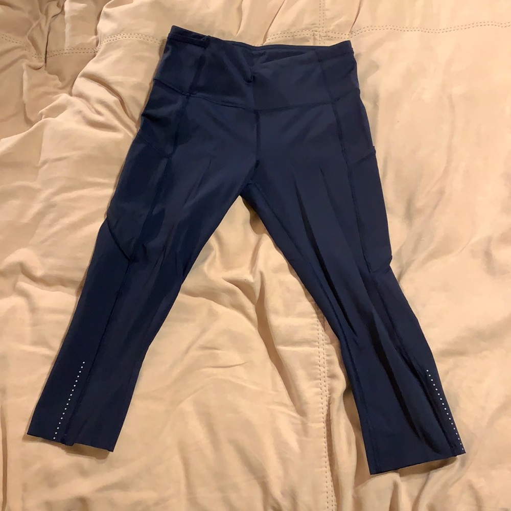 High-rise Crop 17” Leggings